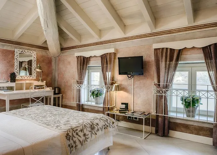 Relais Vittoria Лалльо