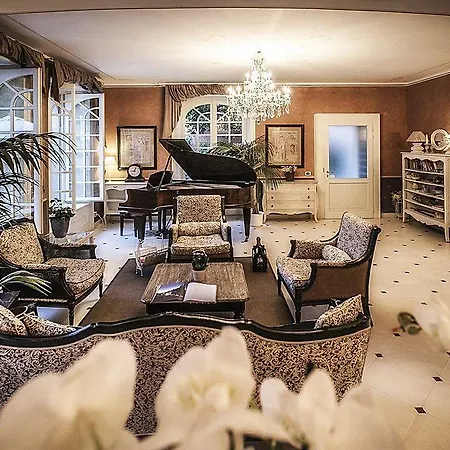 Relais Vittoria Oda ve Kahvaltı 4*