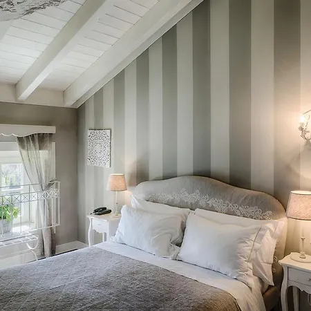 Relais Vittoria ベッド・アンド・ブレックファスト 4*