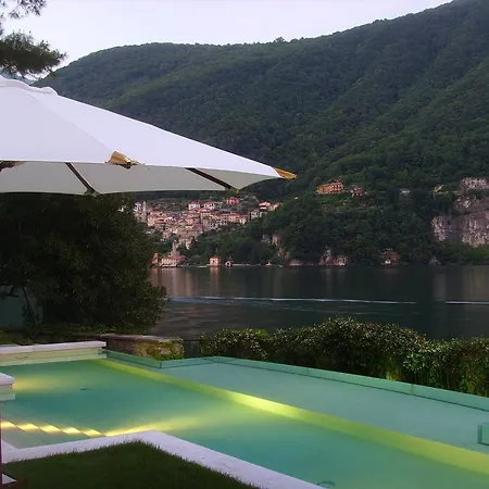 Relais Vittoria 4* ラーリオ