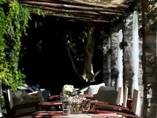 Relais Vittoria ベッド・アンド・ブレックファスト ラーリオ